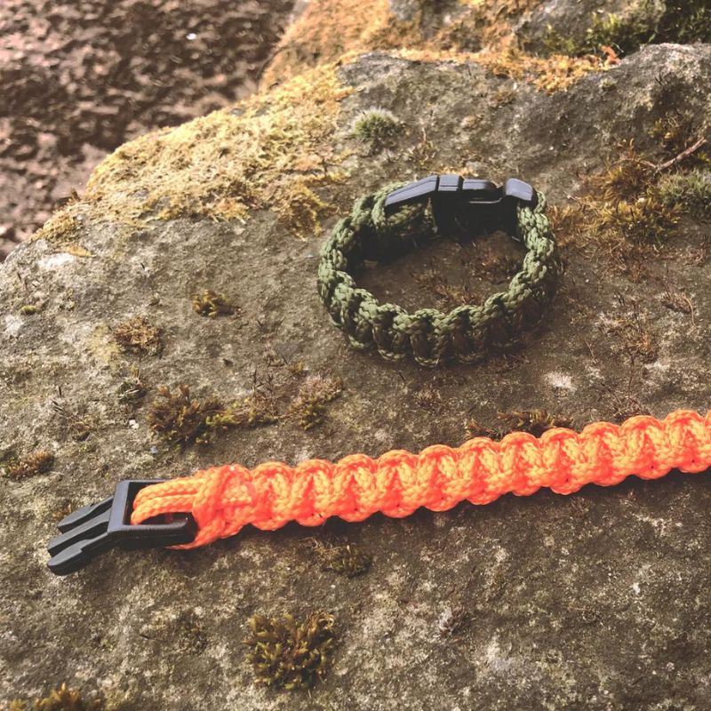 The Den Kit Co Survival Bracelet Kit